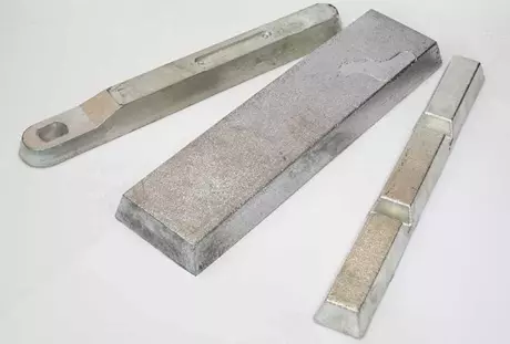 Lead and lead alloys in various qualities, lead blocks